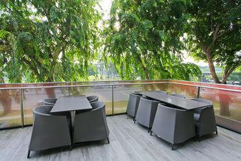 Aqueen Paya Lebar 4* Singapura